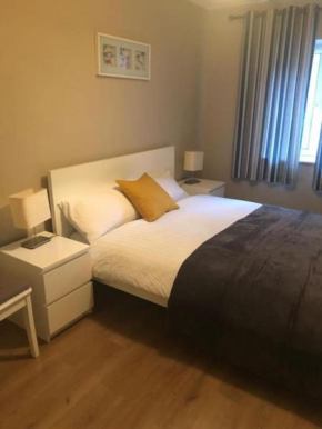 Smithfield area 2 bed apt 15 min walk to Temple Bar